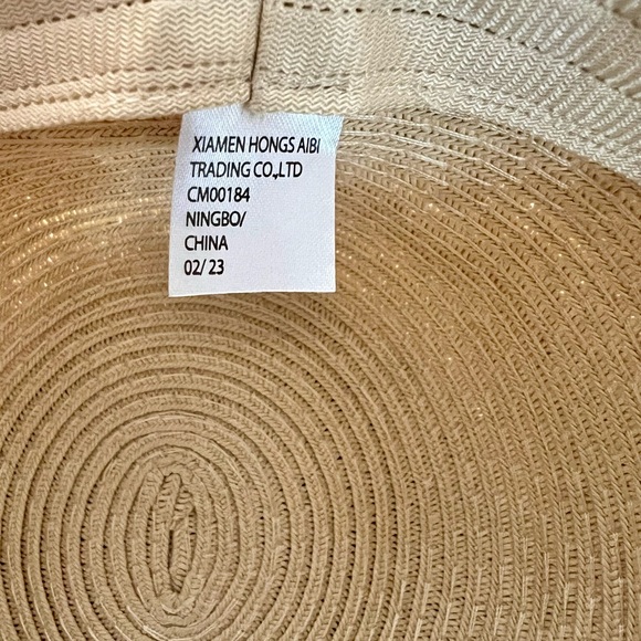 Tommy Bahama bathing suit - Picture 4 of 6